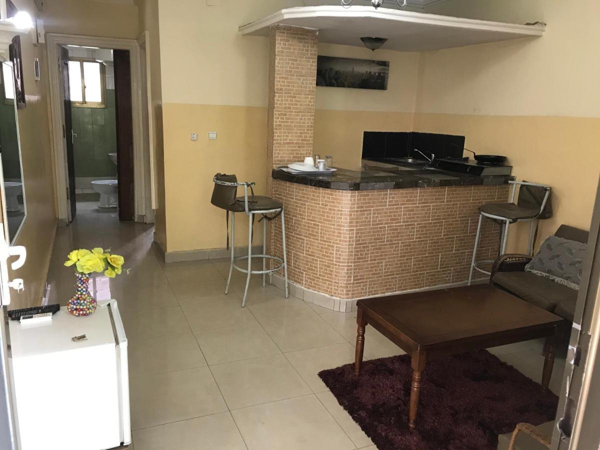 Appartements Chez Leo Brazzaville Ngoại thất bức ảnh