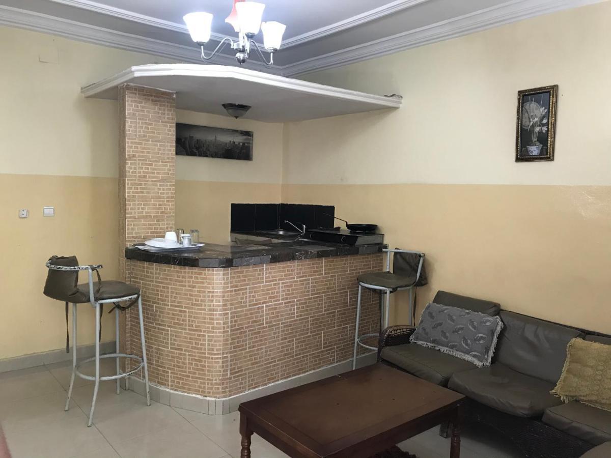 Appartements Chez Leo Brazzaville Ngoại thất bức ảnh