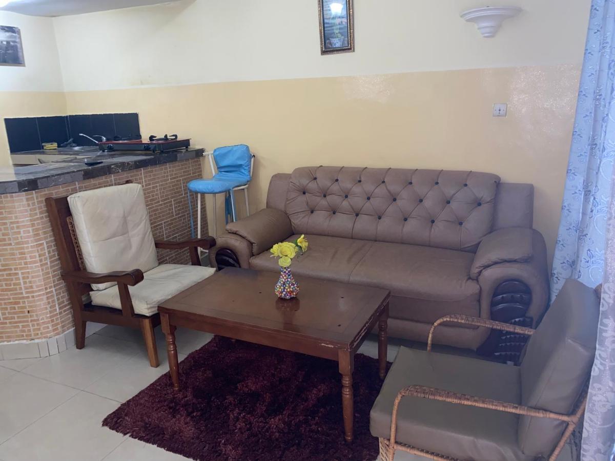 Appartements Chez Leo Brazzaville Ngoại thất bức ảnh