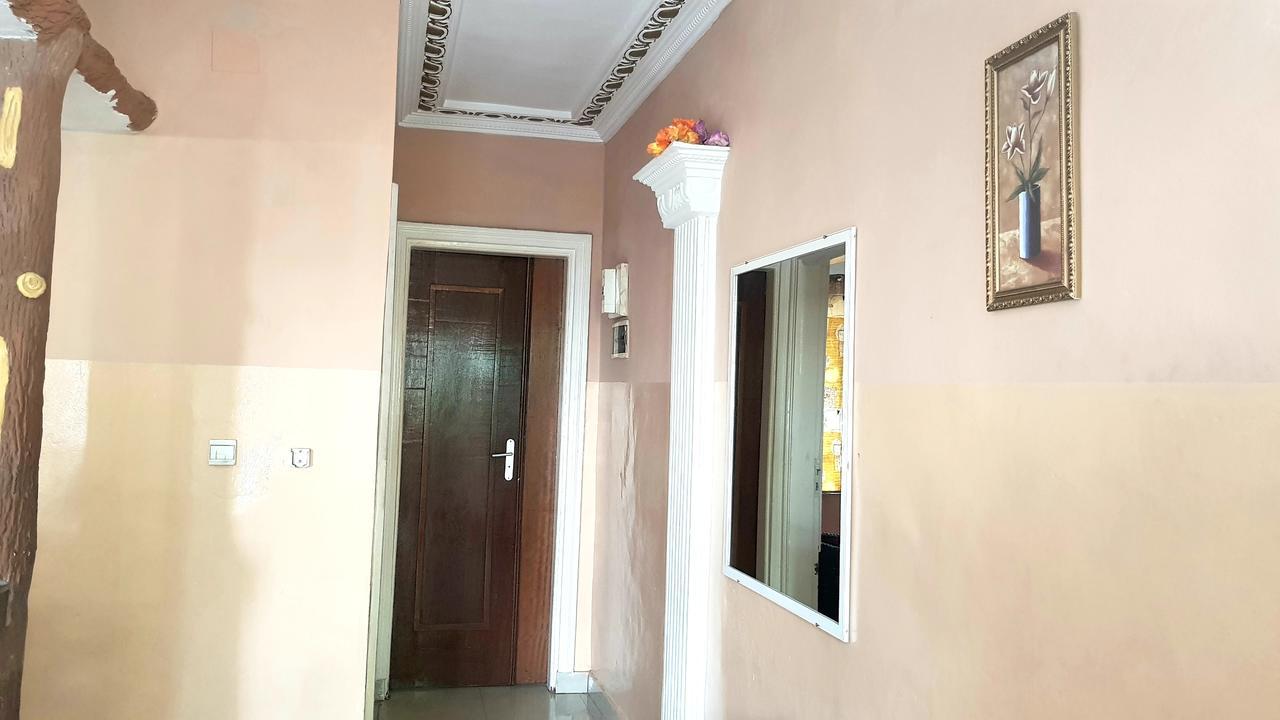 Appartements Chez Leo Brazzaville Ngoại thất bức ảnh